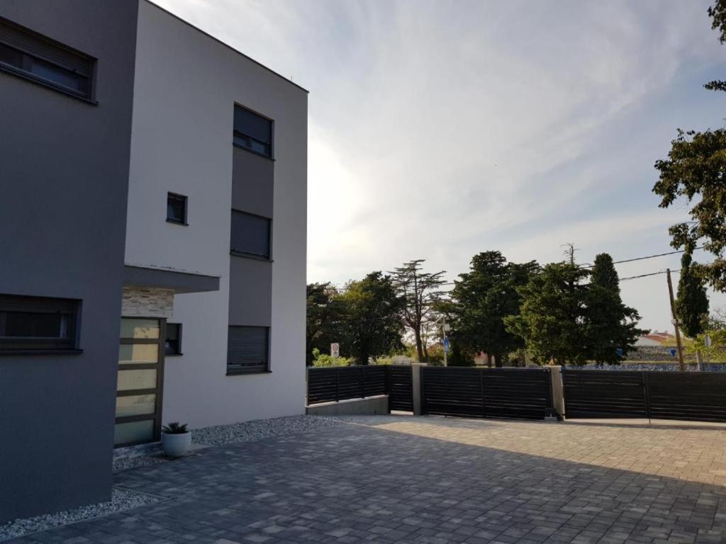 דירות זאדאר Vila Maslina-Apartman Br.4 מראה חיצוני תמונה